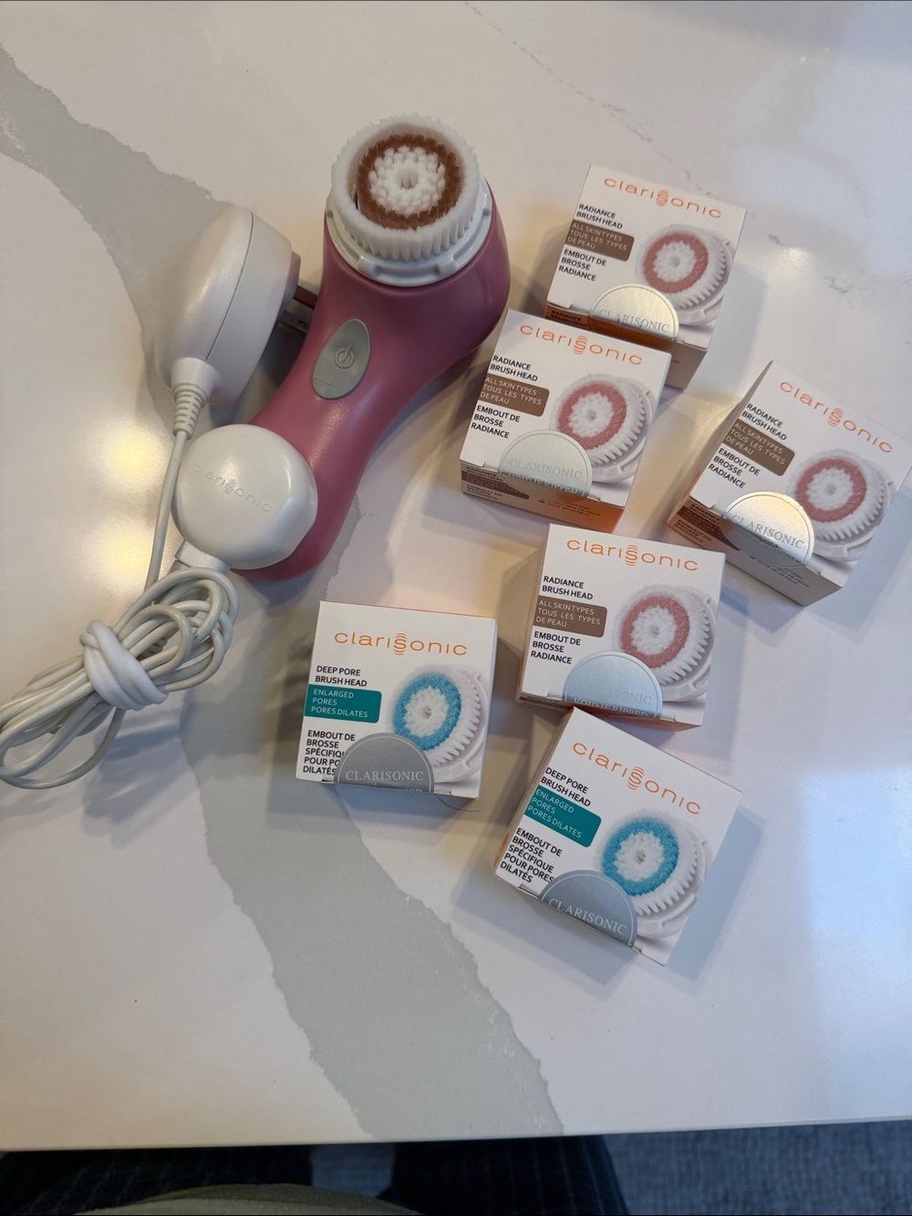 Clarisonic Mia Pink Facial Cleansing Brush with White Charger/new brush heads
